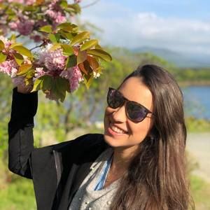 Meet your Posher, Catalina